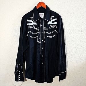Rockmount Ranch Wear Casual Button Down Shirt.